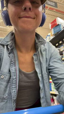 First time flashing 🤭[gif] : video clip