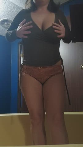 My goal is to have the best bouncy titties you'll see today. : video clip