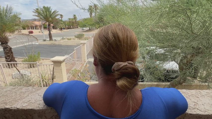 Getting freaky on the hotel balcony! [gif] : video clip