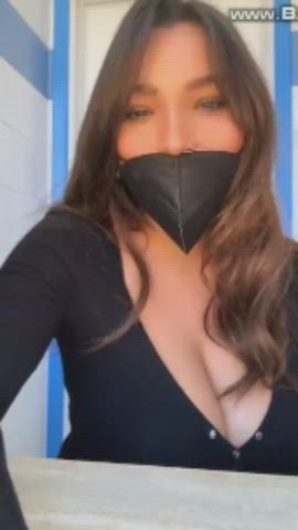 need her @ 😍 : video clip