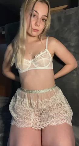Skirt on or off? : video clip