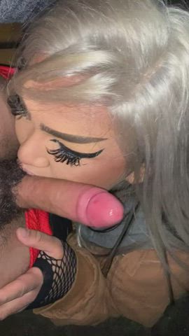 I couldn’t wait to get home so I sucked him in the parking lot… I just can’t help it when I’m thirsty : video clip