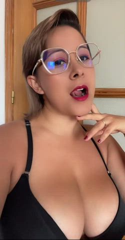 hold me like you need me 😉 check my profile to see more 😇 : video clip