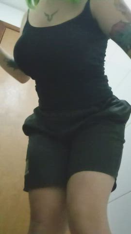 am i curvy enough to get you hard? : video clip