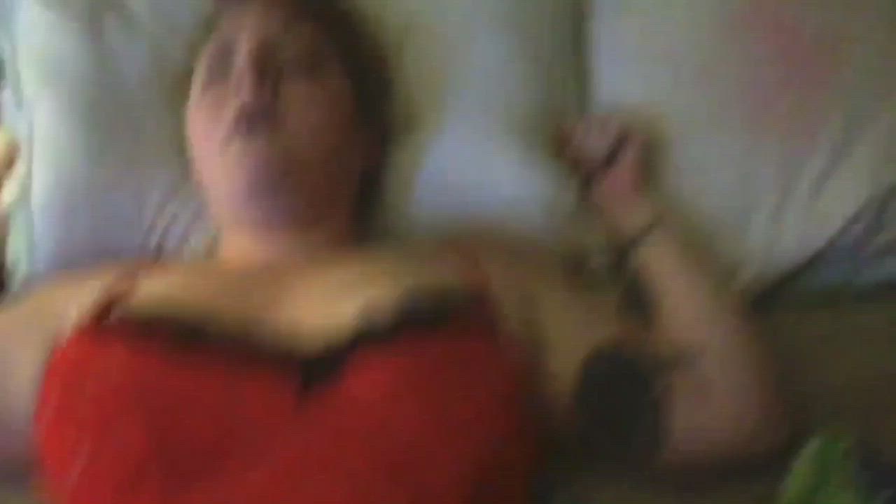 Big Bouncing Natural Tits : video clip