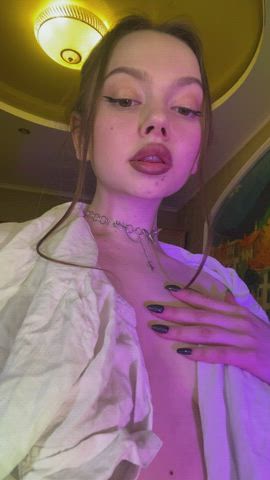 Should I keep my tits natural?😇 : video clip