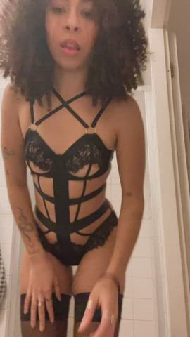 You can put your seed in me and watch me grow : video clip