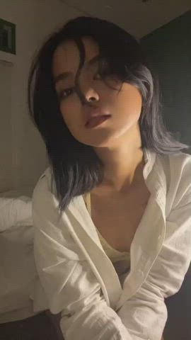 It would make my day if at least one person loved my curvy body. : video clip