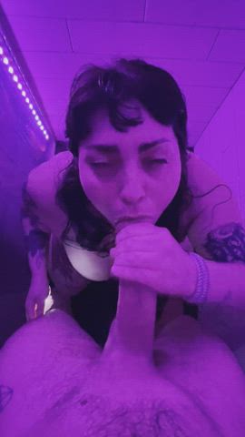 let me drain you while you shower daddy : video clip