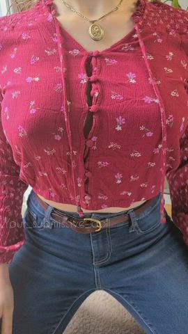 I bet you'll love how perky my natural boobs are (18f) : video clip