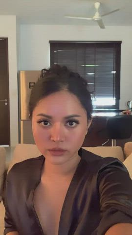 Is there any chance that you'd fuck a thick Asian like me ? : video clip