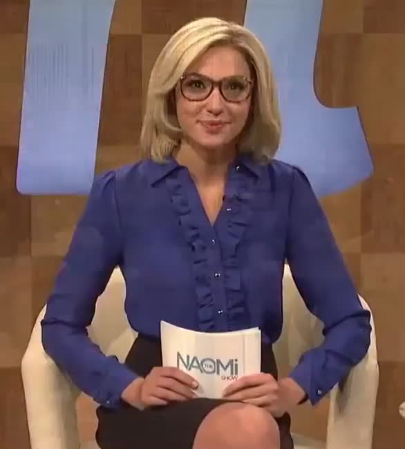 The blonde fox anchor/ conservative talkshow host look makes me want to fuck Gal Gadot even harder : video clip
