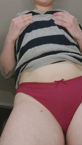 I'm soft and fun to squeeze ❤ : video clip