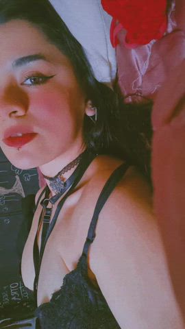 I'm ready to be a cute and sweet girl for u until you tell me to be a dirty whore : video clip