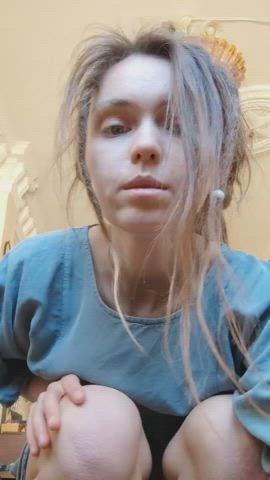 Are skinny girls make you horny : video clip