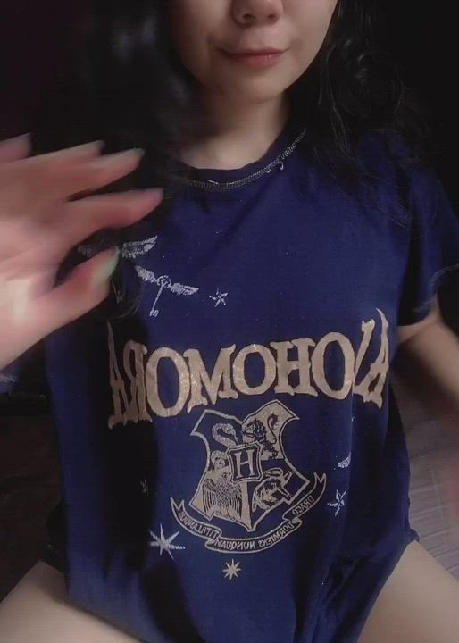Probably the smallest boob bounce on here but hope you still enjoy 😽 : video clip