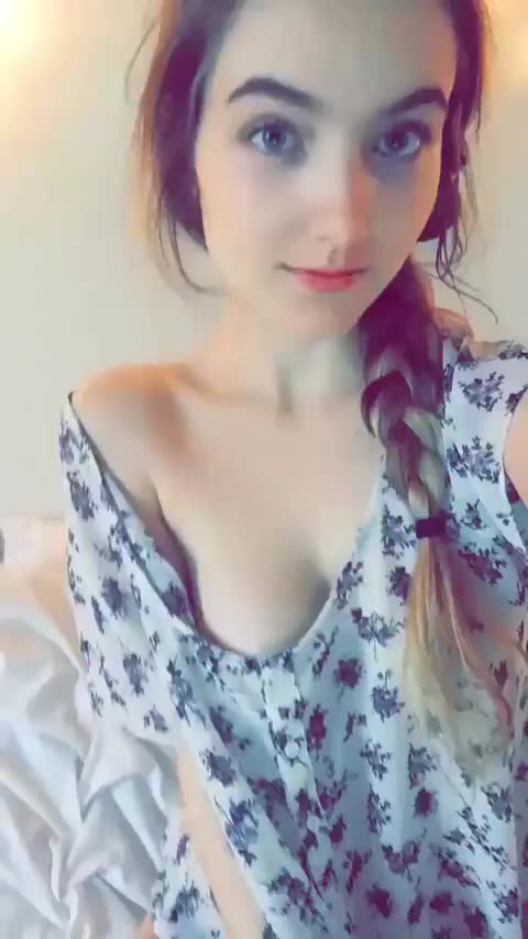 Braided Beauty Bresenting Boobies : video clip