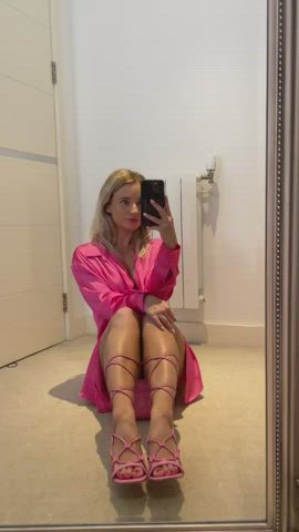 my pussy matches my outfit : video clip