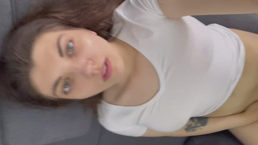 I just masturbated to your photos : video clip