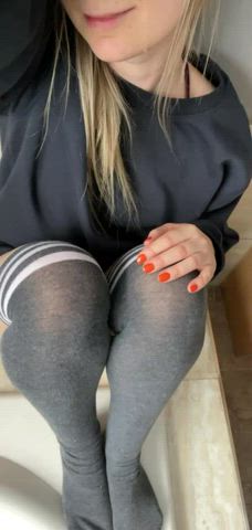 I’ll keep the back door closed so you have to cum in through the front : video clip