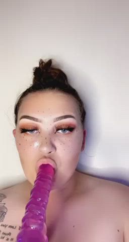 Ruining my makeup love : video clip