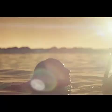 Gal Gadot truly is the sexiest milf : video clip