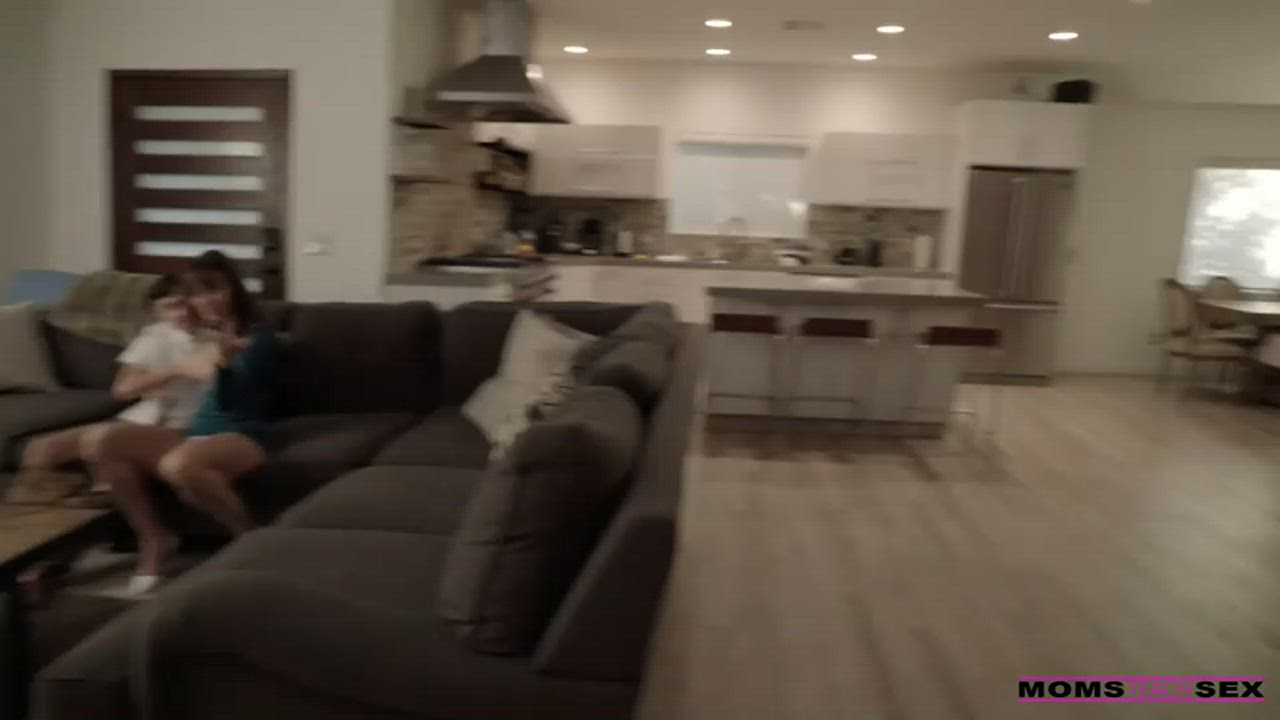 Blowjob Hardcore Mom Step-Brother Step-Daughter Step-Mom Step-Sister Step-Son Porn : video clip