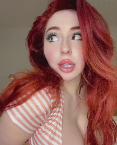 Amazing Big Boobs - F0lder B3low : video clip