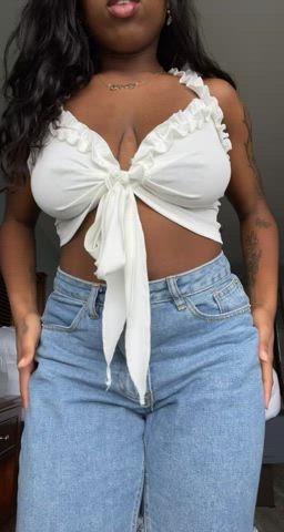 Make my titties bounce : video clip