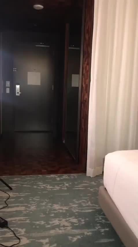 Its about to GO DOWN : video clip