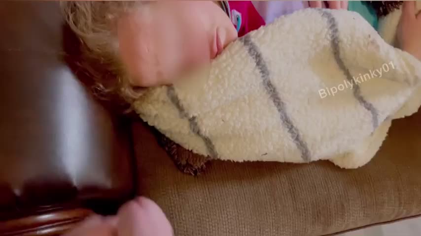 I slept through this facial cumshot 😂. It’s ok, he had permission! : video clip