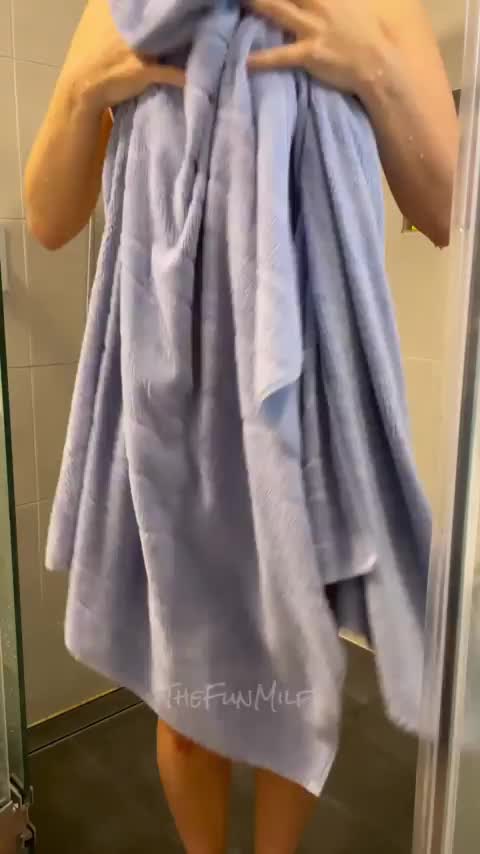 I bet next time you’ll join me in the shower! : video clip