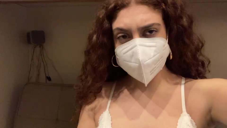 I have 2 rules: you can’t pull out and I get to watch your face as you cum in me : video clip