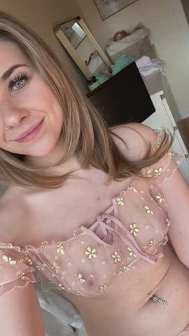 I want to date a man twice my age before New Years : video clip