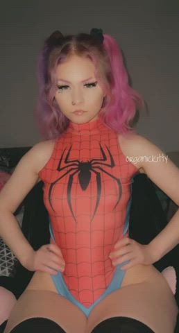 Just a goth slut who loves attention from older men : video clip