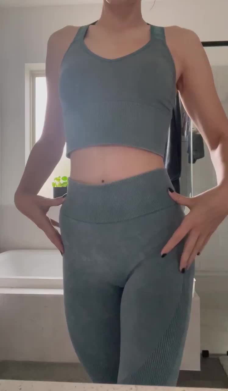 Would you hit on me if you saw me at the gym? : video clip