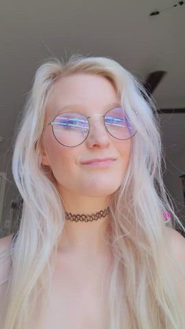 am I as hot as the bottom of your laptop? : video clip
