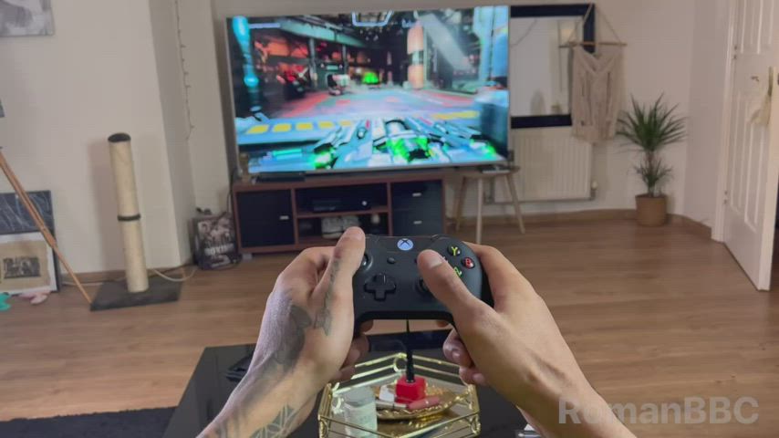 Gaming is fun for both of us.. (OC) : video clip