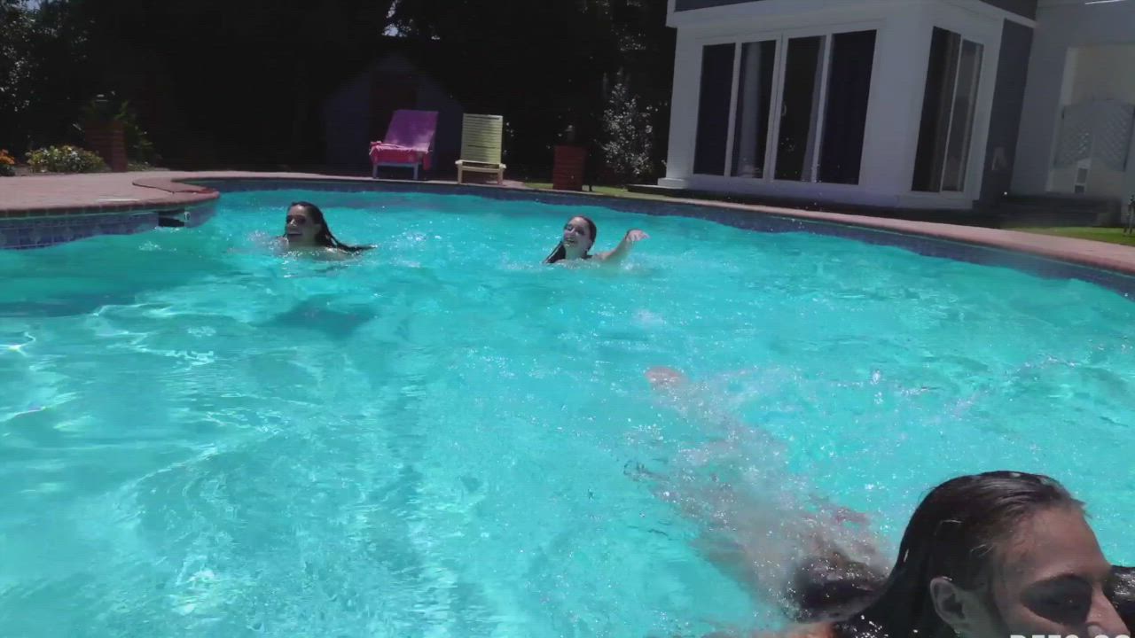 [FFFM] In There Like Swimwear : video clip