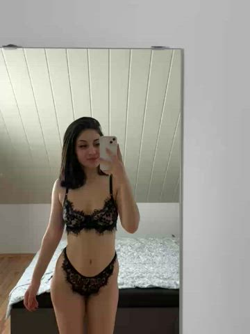 I hope that the 5 guys who see this like my petite body 🍒 : video clip