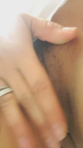 fingering my pussy at school! : video clip