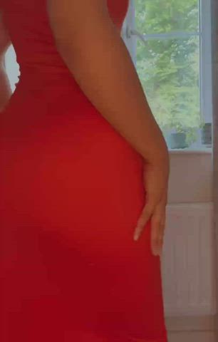 Does this dress look good on my ass? 🍑 or should I take it all off? : video clip