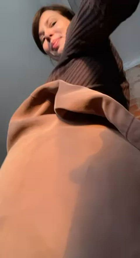 Are you peeping up my skirt? 🤭 : video clip