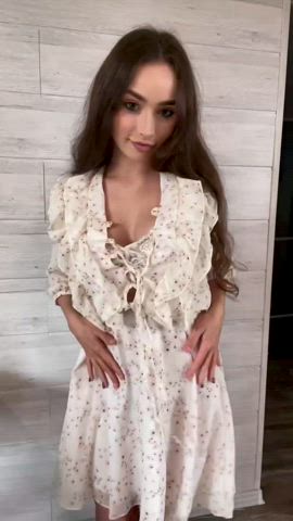 This is how my teen body looks like under the sundress... : video clip