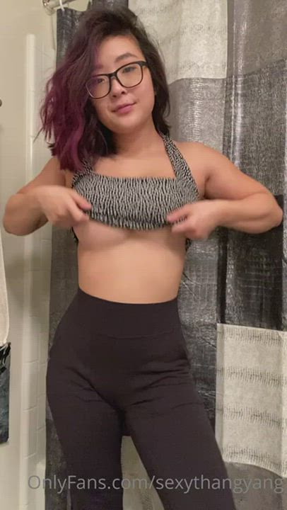 Sexy Asian reveal : video clip