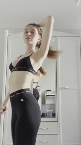 if u ask nicely i could drop that bra : video clip