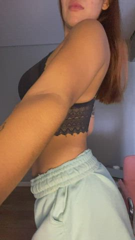 My day only begins after I show you my knockers : video clip