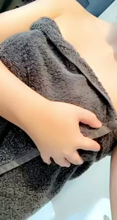 Fresh out of the shower and ready to be pounded...😈 : video clip