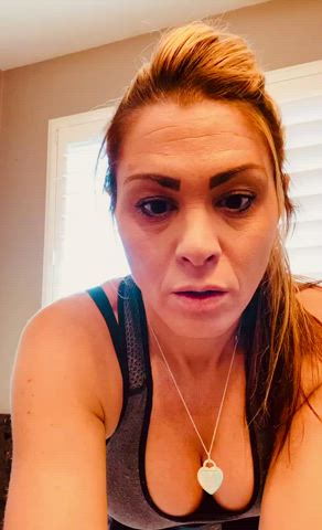 Monday should always start with coffee, workout, a fuck, and shower. Only getting 3 of those today. 39yo w 3 kids : video clip