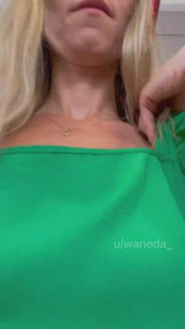 Hardware store = tons of men [GIF] : video clip